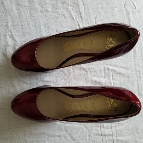 Joan and David Heels Flipp - Picture 6 of 6